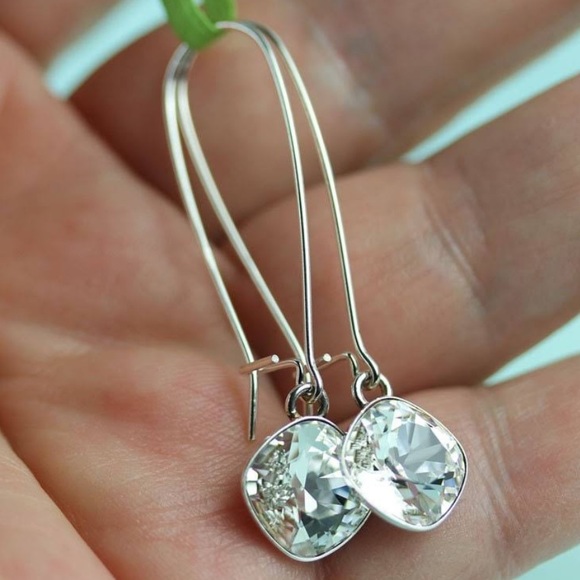 🆕Silver Kidney Wire Earrings - Picture 7 of 9